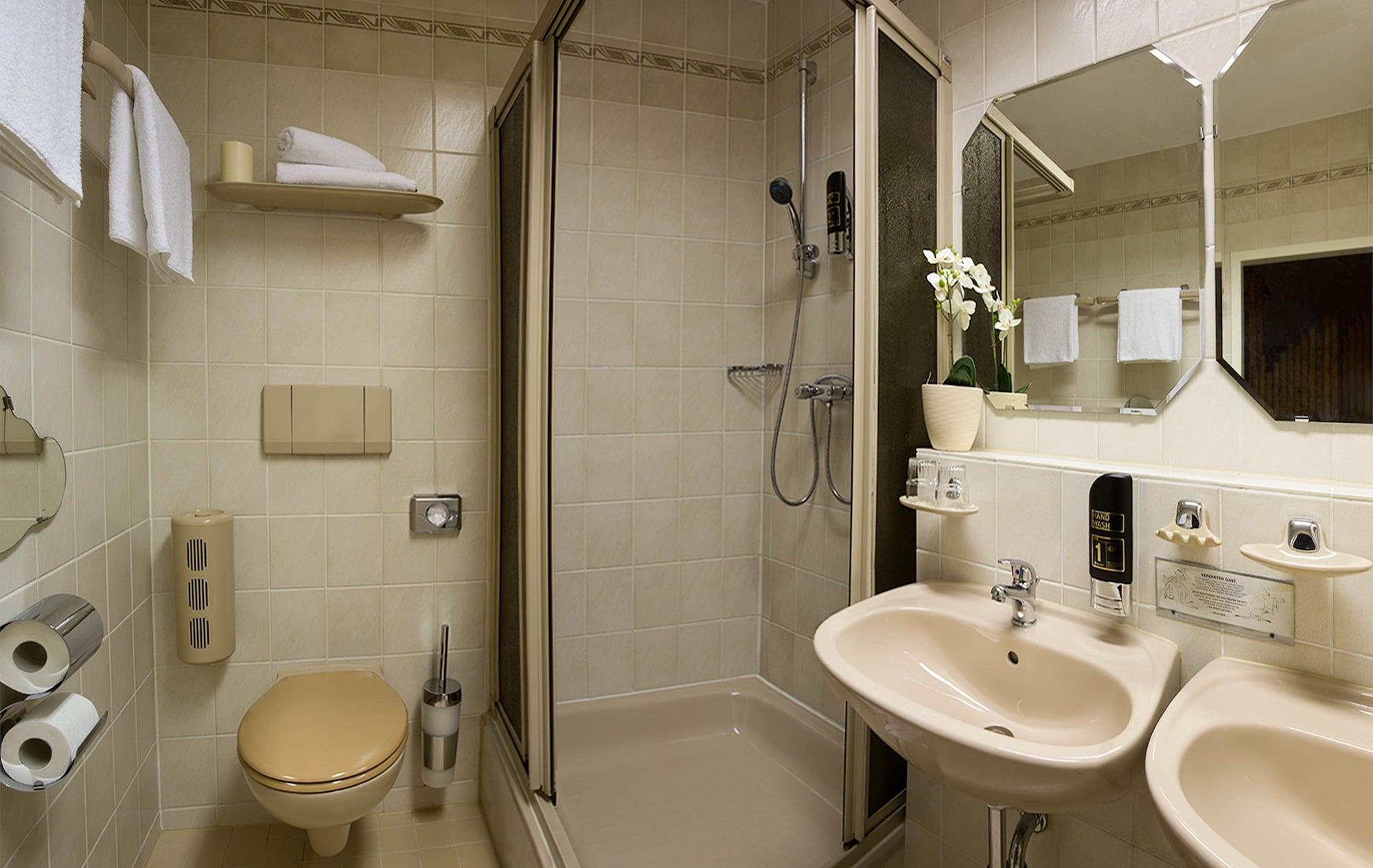 Hotel Wittelsbach Am Kurfuerstendamm Berlino